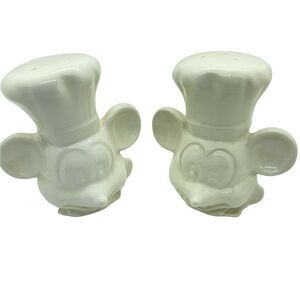 Disney Salt & Pepper Shakers White Ceramic Mickey Mouse Head Chef 5"x4"